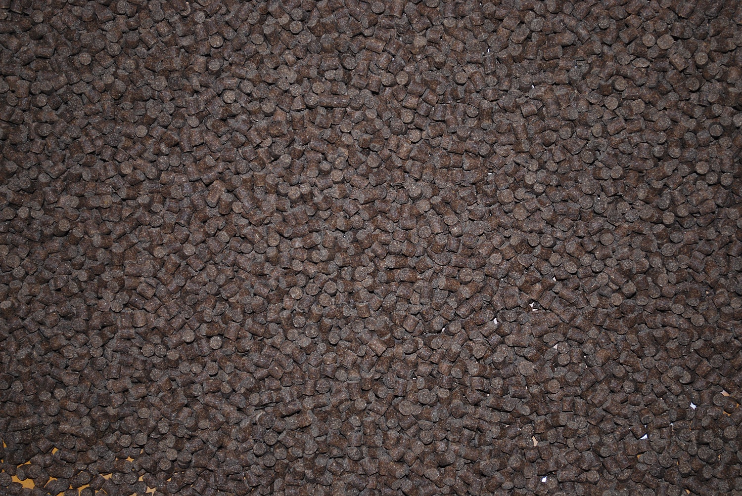 Tubifex krmivo pro jesetery 4 mm, sáček 0,5 kg