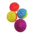 Míček soft pískací vonící 8 cm